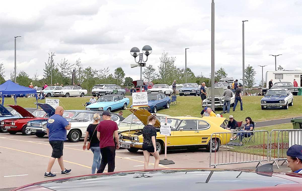 Nicht nur von der britischen Insel stammten die in Gaydon ausgestellten Capri. Nicht nur von der britischen Insel stammten die in Gaydon ausgestellten Capri.