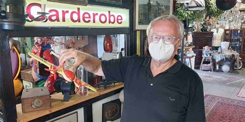 Abgehobene Preise beim „Eifel Waldi“ - findet nicht nur Gerhard Weinfurter. Abgehobene Preise beim „Eifel Waldi“ - findet nicht nur Gerhard Weinfurter.