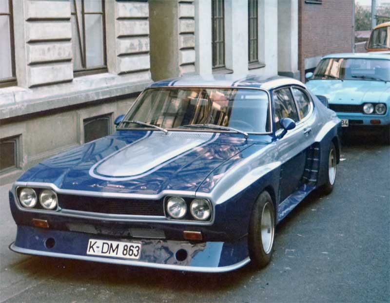 Rennsport am Wochenende, Alltagsverkehr am Werktag - viele sportliche Autos waren in den 60er und 70er Jahren doppelt im Einsatz. Rennsport am Wochenende, Alltagsverkehr am Werktag - viele sportliche Autos waren in den 60er und 70er Jahren doppelt im Einsatz.