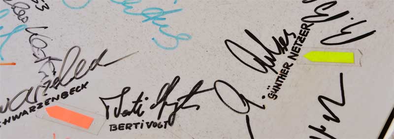 Fußballnationalspieler ihrer Zeit: Georg Schwarzenbeck, Berti Vogts, Günter Netzer und andere. Beachtlich: „Vogt“ und „Günther“ sind definitiv falsch geschrieben. Der Archivar - kein Fußballfreund. Fußballnationalspieler ihrer Zeit: Georg Schwarzenbeck, Berti Vogts, Günter Netzer und andere. Beachtlich: „Vogt“ und „Günther“ sind definitiv falsch geschrieben. Der Archivar - kein Fußballfreund.