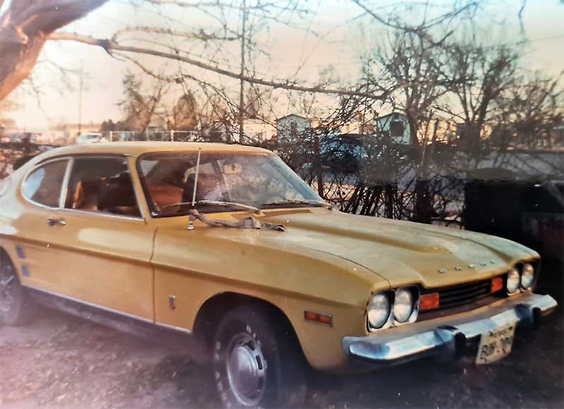 Im texanischen Westen entdeckt, dort schon lange unter einem Baum stehend: dieser Capri elektrisierte den jungen Mann aus dem Norden der Bundesrepublik. Im texanischen Westen entdeckt, dort schon lange unter einem Baum stehend: dieser Capri elektrisierte den jungen Mann aus dem Norden der Bundesrepublik.