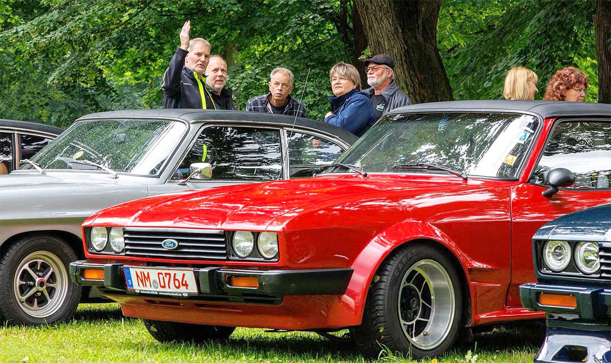 Ein Teil der Capri-Clique, die der Einladung der Mustang-Kollegen gefolgt ist. Ein Teil der Capri-Clique, die der Einladung der Mustang-Kollegen gefolgt ist.