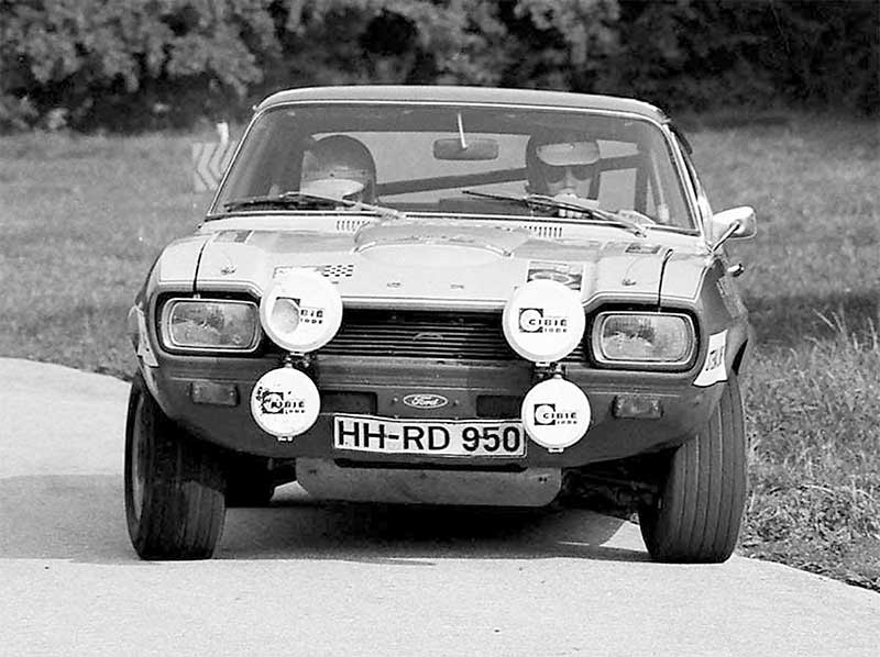 Der bekannteste von insgesamt zehn „Kleint-Capri RS“. Mit dem 950er (laut Kennzeichen) fuhr Walter Röhrl (hier während der Baltic Rallye) 1972 der Konkurrenz bei der Olympia Rallye um die Ohren. Der bekannteste von insgesamt zehn „Kleint-Capri RS“. Mit dem 950er (laut Kennzeichen) fuhr Walter Röhrl (hier während der Baltic Rallye) 1972 der Konkurrenz bei der Olympia Rallye um die Ohren.