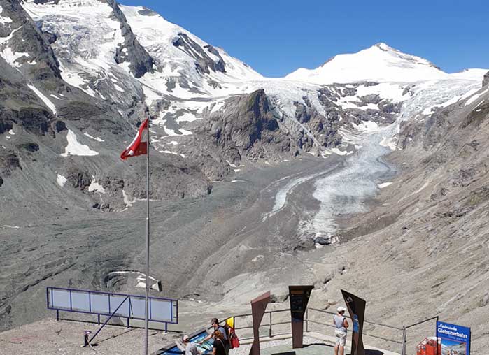 Impressionen: Michael zwischen Capri und Gletscher auf dem Rückzug. Impressionen: Michael zwischen Capri und Gletscher auf dem Rückzug.