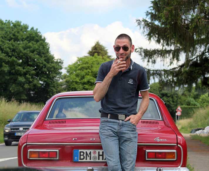 Oliver Jesche nutzt einen kurzen Halt zum „Durchatmen“. Oliver Jesche nutzt einen kurzen Halt zum „Durchatmen“.