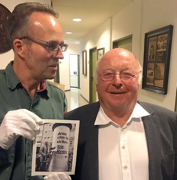 In Bonn traf ich den ehemaligen Bundesminister für Arbeit und Sozialordnung Norbert Blüm. In Bonn traf ich den ehemaligen Bundesminister für Arbeit und Sozialordnung Norbert Blüm.