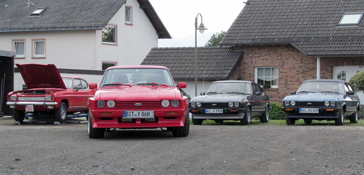 Für die Fernseh-Sendereihe „Hierzuland“ in der SWR-Landesschau Rheinland-Pfalz stellte Dieter Johannes alle Capri auf den Hof, die an diesem Tag gerade greifbar waren. Für die Fernseh-Sendereihe „Hierzuland“ in der SWR-Landesschau Rheinland-Pfalz stellte Dieter Johannes alle Capris auf den Hof, die an diesem Tag gerade greifbar waren.