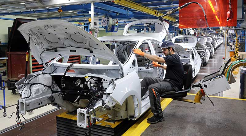 ...und dem Streifzug durch die Produktion des aktuellen Fiesta. Alle Bilder des Tages sind auf der CCD-Homepage zu finden. ...und dem Streifzug durch die Produktion des aktuellen Fiesta. Alle Bilder des Tages sind auf der CCD-Homepage zu finden.