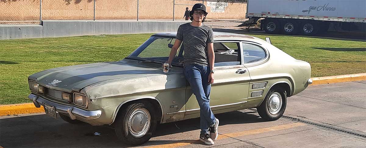 Mit dem 1300-er kurvt Emerson Escobar durch seine Heimat. Dazu beide Coupés vereint. Mit dem 1300-er kurvt Emerson Escobar durch seine Heimat. Dazu beide Coupés vereint.