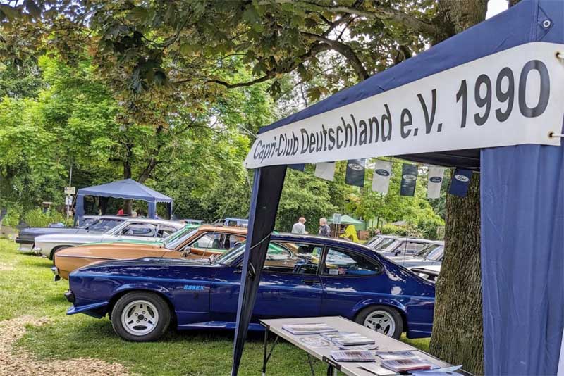 Klassische Automobile in einer Grünanlage. Großartig, dass es so etwas in Hattersheim gibt. Klassische Automobile in einer Grünanlage. Großartig, dass es so etwas in Hattersheim gibt.