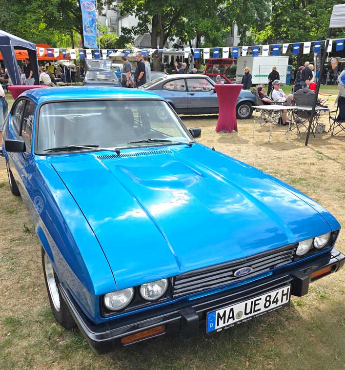 Den Besuchern konnten Capri aus allen Baureihen präsentiert werden. Den Besuchern konnten Capri aus allen Baureihen präsentiert werden.