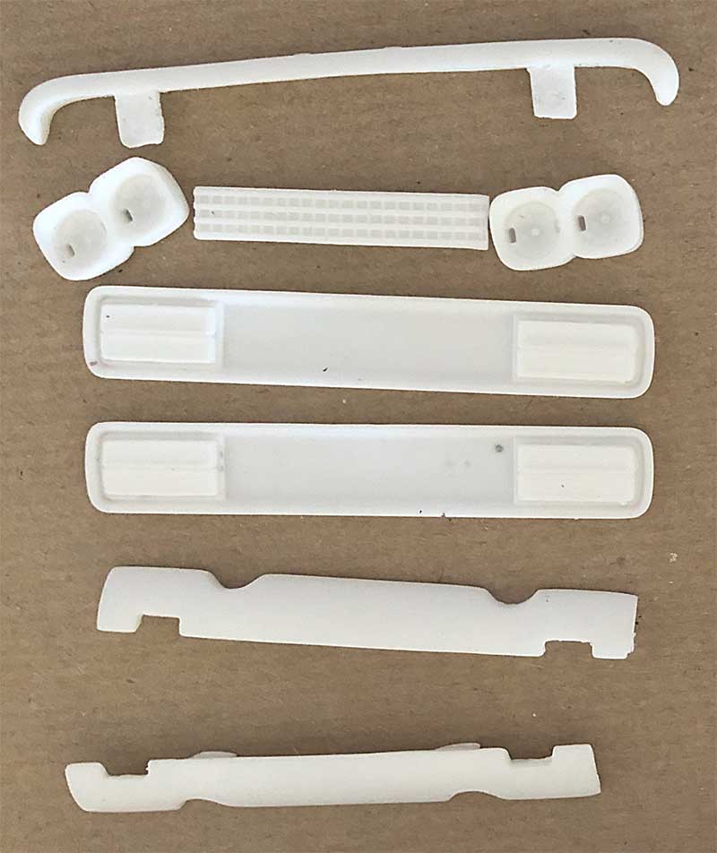 Die hier zu sehende erste Nachbildung war der Capri RS 2600 meines Bruders, zum 60. Geburtstag. Er hat sich sehr darüber gefreut, hier in der eigens angefertigten Geschenkbox zu sehen. Die hier zu sehende erste Nachbildung war der Capri RS 2600 meines Bruders, zum 60. Geburtstag. Er hat sich sehr darüber gefreut, hier in der eigens angefertigten Geschenkbox zu sehen.