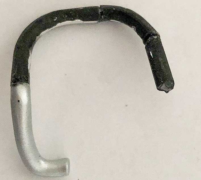 Auch von unten muss alles korrekt sein. Dies ist die geänderte Auspuffanlage des TurboMay. Auch von unten muss alles korrekt sein. Dies ist die geänderte Auspuffanlage des TurboMay.