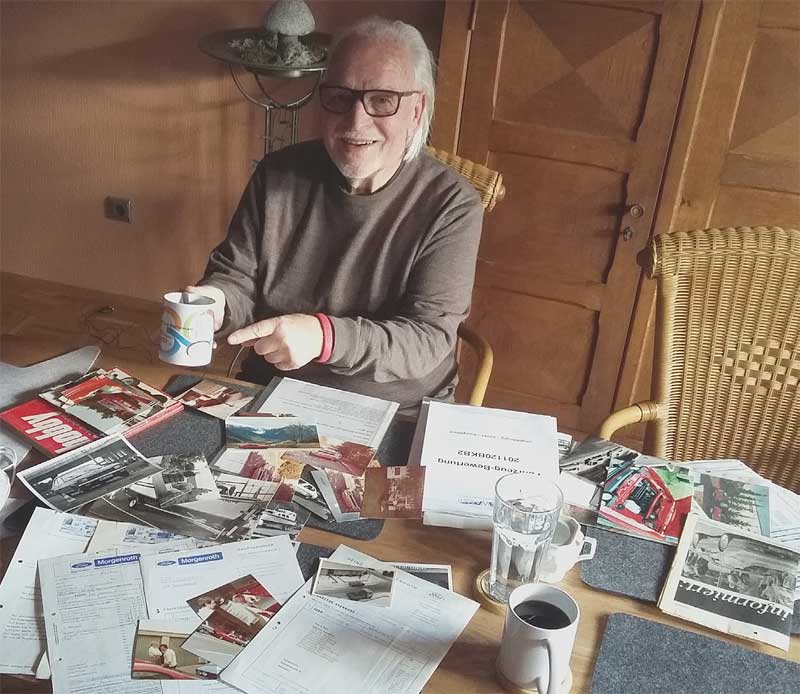 Klaus Becker kann seinen automobilen Lebenslauf gut dokumentieren. Seinem TurboMay hält er seit 43 Jahren die Treue. Klaus Becker kann seinen automobilen Lebenslauf gut dokumentieren. Seinem TurboMay hält er seit 43 Jahren die Treue.