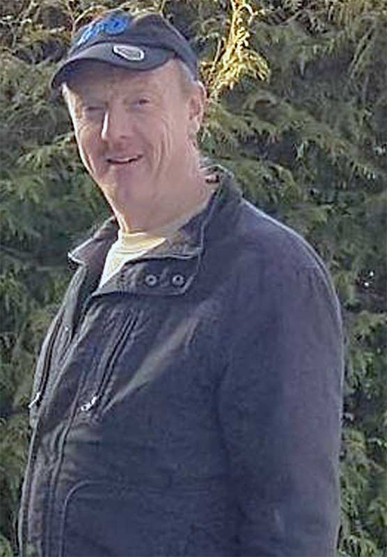 In Treue fest: Seit 26 Jahren sind Diethelm Geiß und sein Capri 73 unzertrennlich. In Treue fest: Seit 26 Jahren sind Diethelm Geiß und sein Capri 73 unzertrennlich.