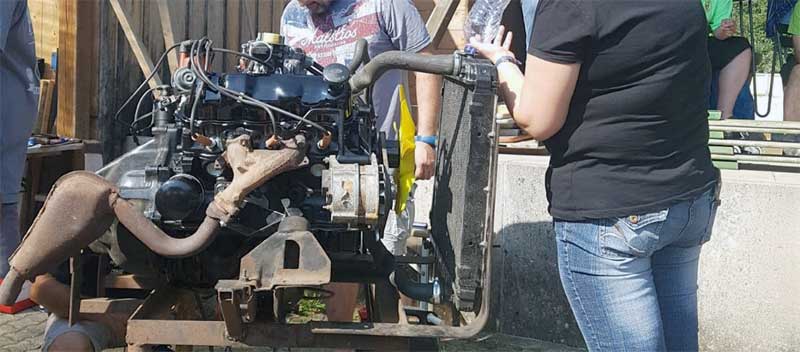 Am Ende lief der Sechszylinder auf dem Prüfstand. Am Ende lief der Sechszylinder auf dem Prüfstand.