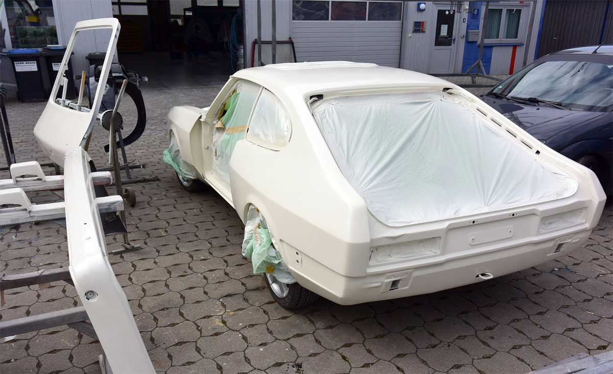 Fertig zur Neulackierung. Fertig zur Neulackierung.