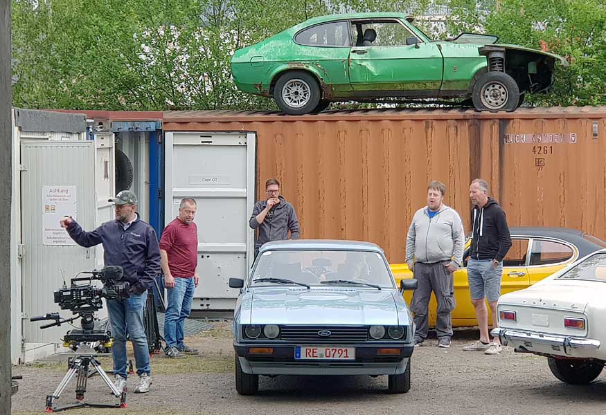 Der sehr originale III-er von Andreas Berger wird bei der Einfahrt in die Halle des Capri Club Westerholt aufgenommen. Der sehr originale III-er von Andreas Berger wird bei der Einfahrt in die Halle des Capri Club Westerholt aufgenommen.