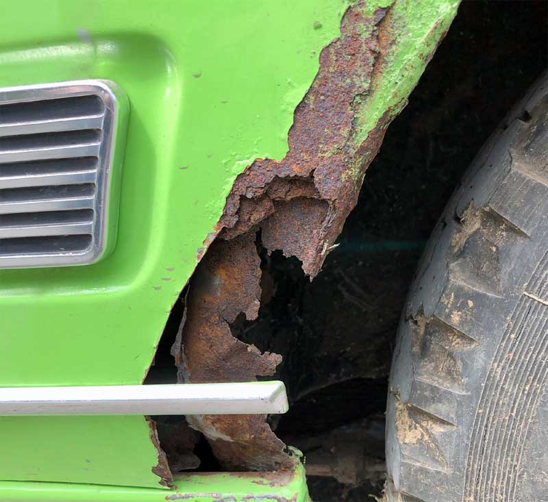 Bei der Restauration gibt´s einiges zu tun. Bei der Restauration gibt´s einiges zu tun.