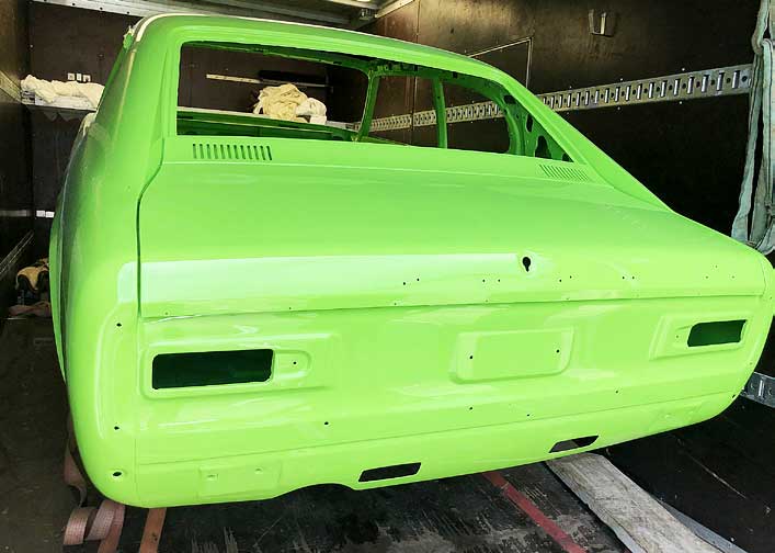 Strahlende Augen beim Entladen - neues „Augenlicht“ für den Capri. Strahlende Augen beim Entladen - neues „Augenlicht“ für den Capri.