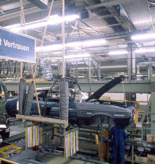 Bilder von einem der letzten Capri während der Montage in Köln-Niehl am 19. Dezember 1986. Bilder von einem der letzten Capri während der Montage in Köln-Niehl am 19. Dezember 1986.