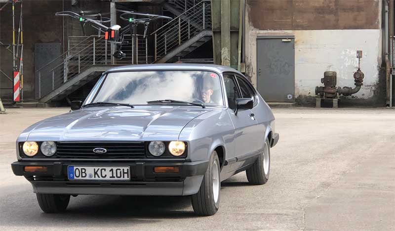 Wer auf die Drohne zusteuert, muss darauf setzen, dass der Pilot sein Fluggerät rechtzeitig hochzieht... Wer auf die Drohne zusteuert, muss darauf setzen, dass der Pilot sein Fluggerät rechtzeitig hochzieht...