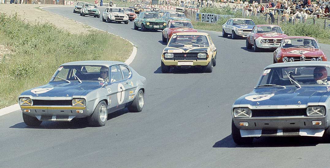 Europameisterschaft der Tourenwagen, 6-Stunden-Rennen Nürburgring. Startnummer 7 mit Glemser/Mohr am Steuer. Rechts Startnummer 8 mit Stommelen/Aaltonen. Europameisterschaft der Tourenwagen, 6-Stunden-Rennen Nürburgring. Startnummer 7 mit Glemser/Mohr am Steuer. Rechts Startnummer 8 mit Stommelen/Aaltonen.