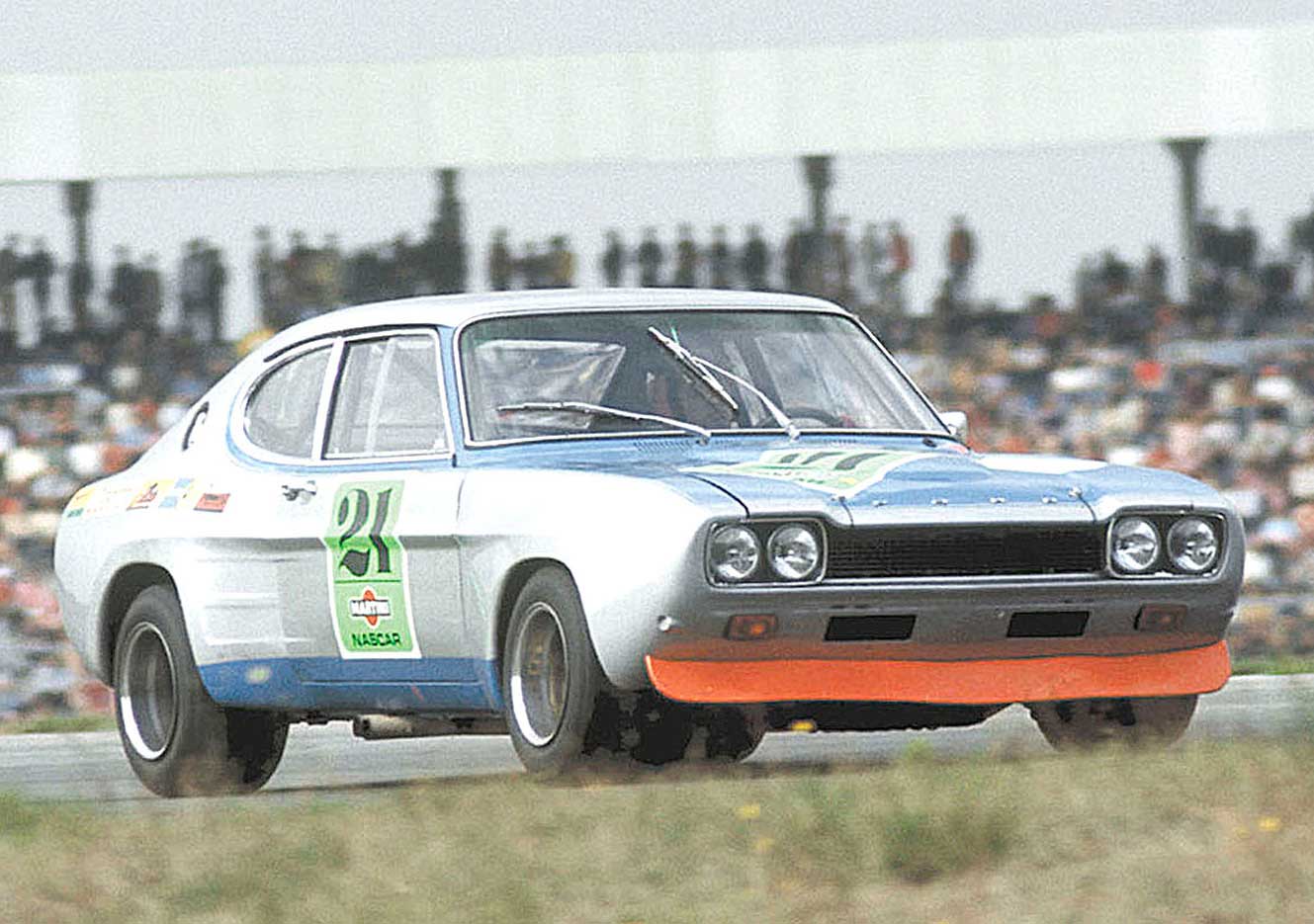 Deutsche Automobil Rundstreckenmeisterschaft (Preis der Nationen) auf dem Hockenheimring. Startnummer 21, pilotiert von Mass. Deutsche Automobil Rundstreckenmeisterschaft (Preis der Nationen) auf dem Hockenheimring. Startnummer 21, pilotiert von Mass.
