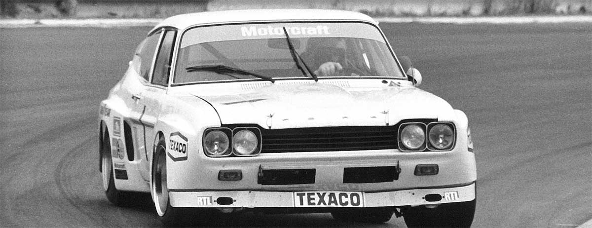 Einmalige Optik: der weiße Werkscapri bei den 6 Stunden auf dem Nürburgring mit dem Formel 1-Duo Stewart/Fittipaldi. Einmalige Optik: der weiße Werkscapri bei den 6 Stunden auf dem Nürburgring mit dem Formel 1-Duo Stewart/Fittipaldi.