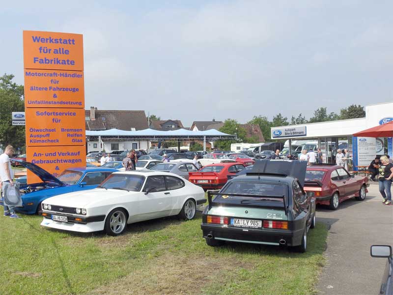 Der Autopark Bihn & Bittmann wurde Ende August wieder einmal von vielen Capri umsäumt. Der Autopark Bihn & Bittmann wurde Ende August wieder einmal von vielen Capri umsäumt.